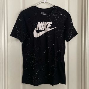 Nike T-shirt